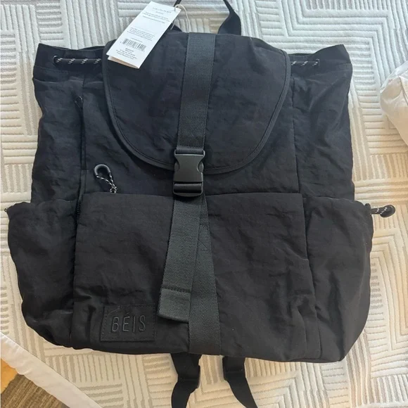 Black BEIS Backpack- new with tags - Picture 2 of 3
